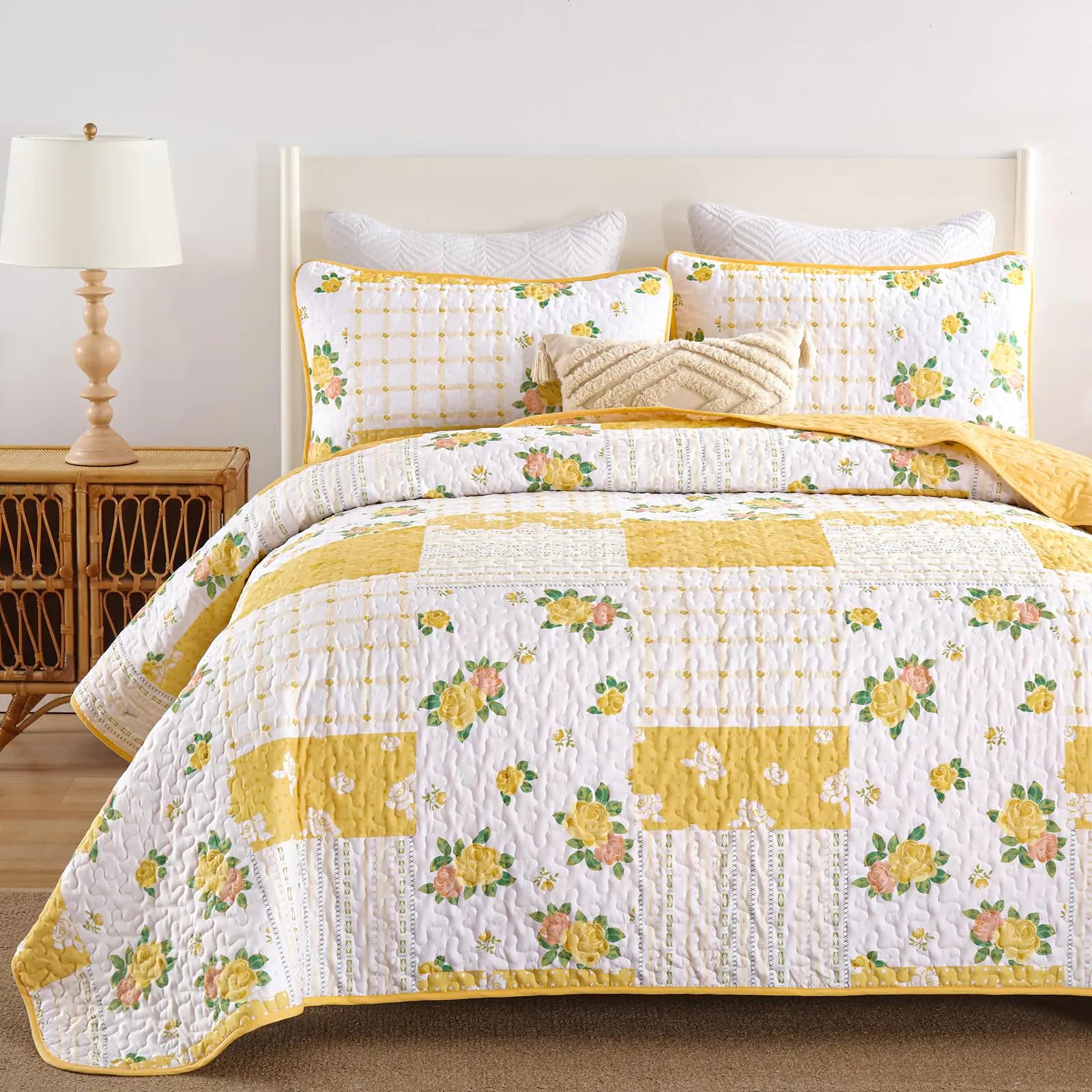 Menghomeus Yellow Quilt Set Queen Boho Patchwork Bedspread Floral Coverlet Reversible Bed Quilt Set All Season Soft Microfiber Bedding Set 96"x90"