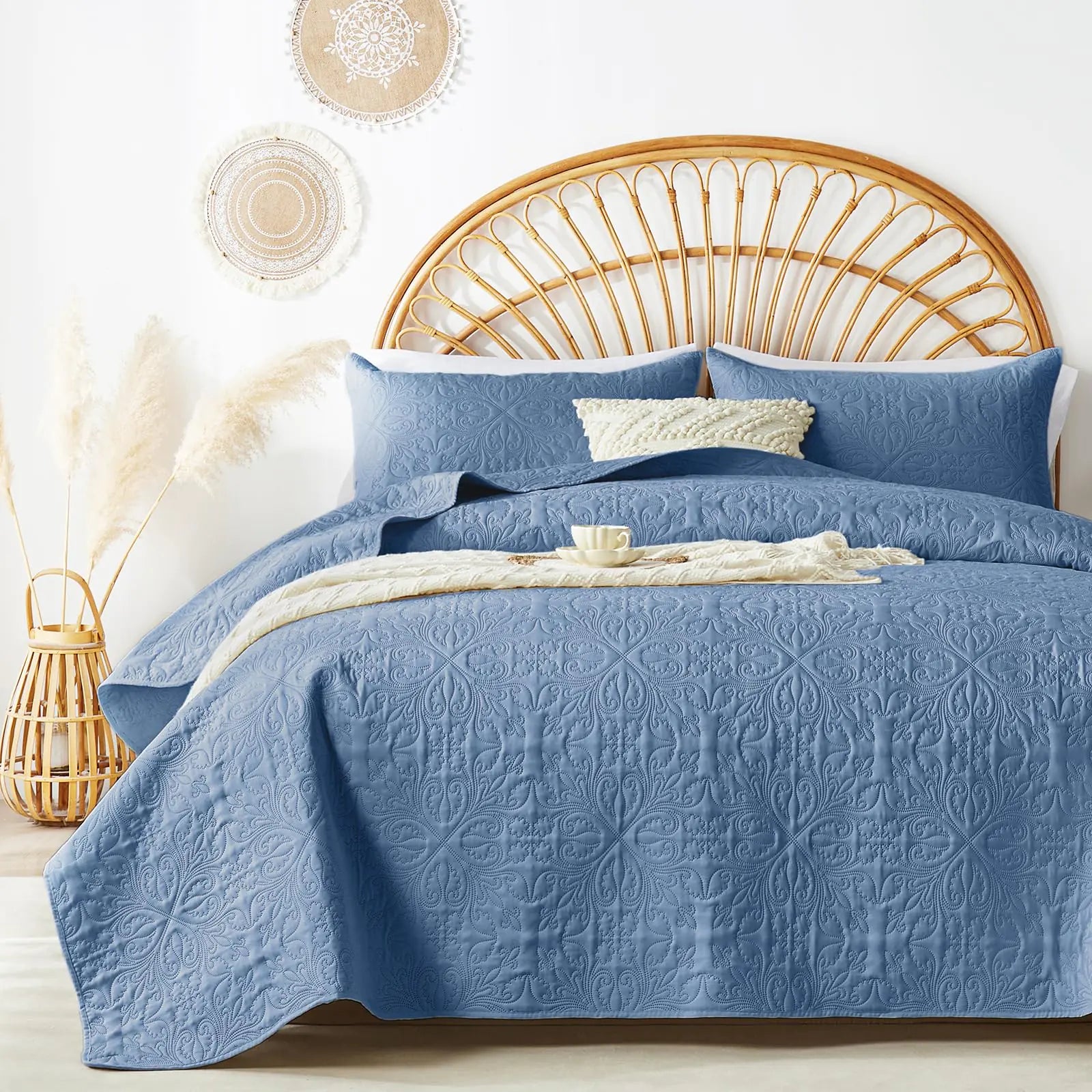 akkialla Twin Quilt Bedding Set for All SeasonsLightweight Bluish Grey Bedspreads Twin SizeModern Style Microfiber Soft Floral Pattern Coverlet Set(1 Quilt1 Pillow Sham)