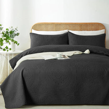 WURUIBO Twin Quilt Set BlackUltrasonic Embossed Bedspread Lightweight Microfiber Coverlet Modern Thin Bedding Set for All Season 2 Piece(1 Quilt1 Pillow Shams)